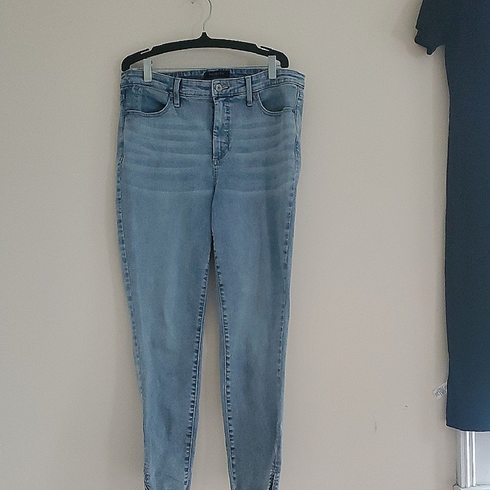 Talbots Light Blue Skinny Jeans With Fringed Edge